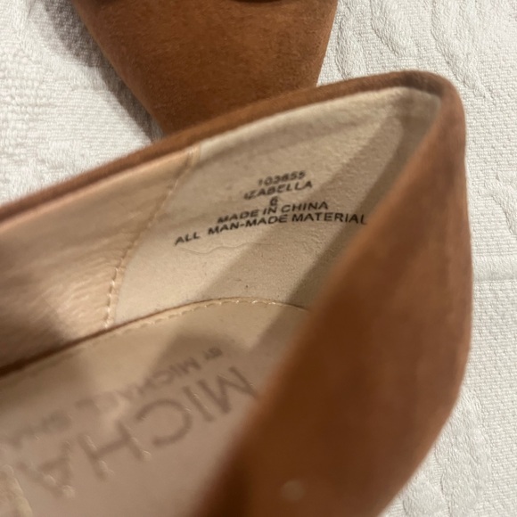 Camel Brown, Size 6, block heel, suede-like dress shoes. 3” heel - Picture 4 of 5